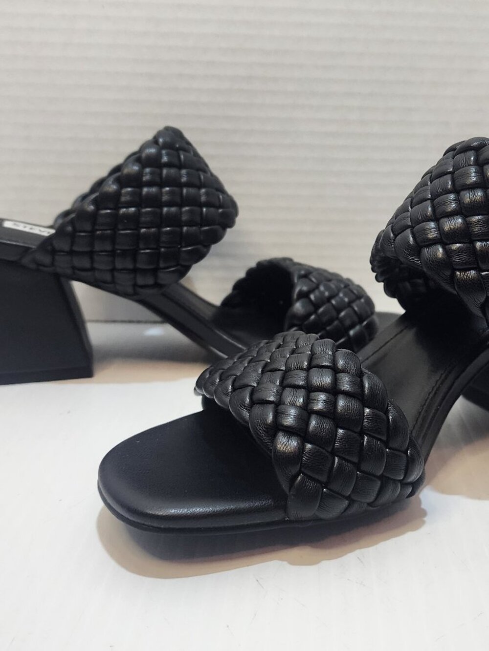 Steve Madden Kenly Heeled Sandals Women’s Size 6.5 Black Excellent Preowned Cond - Picture 3 of 12
